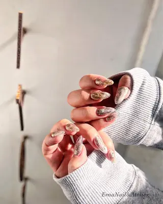 ネイル LEFTNAILS フィルインニュアンスのネイルデザイン