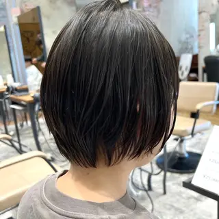 ショート カラー 💍新宿ショート 💍岩田莉奈のヘアスタイル