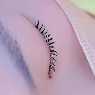 マツエク・マツパ CHARIRE所属・上野 有朝のマツエク・マツパデザイン