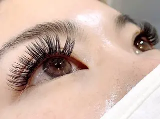 マツエク・マツパ cocoro久喜所属・秋田 みくのマツエク・マツパデザイン