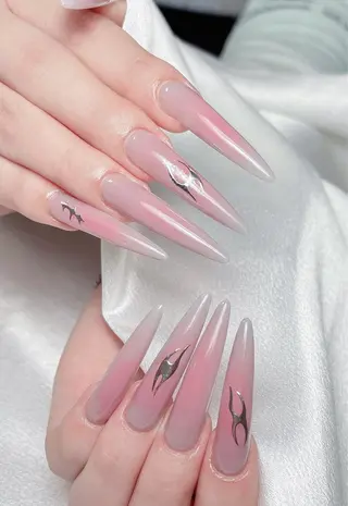 ネイル ネイルサロン Auraのネイルデザイン