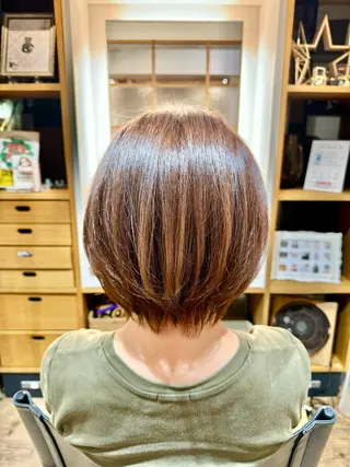 ショート カラー afloatkobe所属・美髪/髪質改善 川口凌弥のヘアスタイル