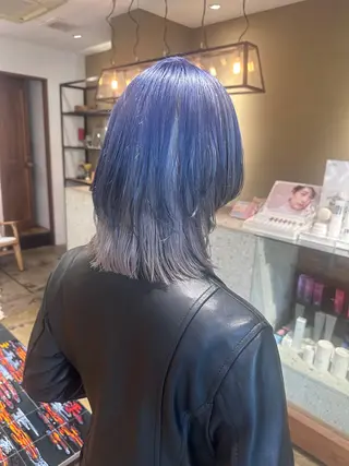 カラー YUI/レイヤー/ ハッシュカットのヘアスタイル