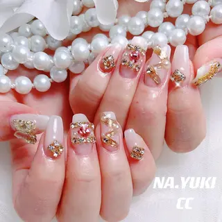 ネイル 🦋 Queenieのネイルデザイン