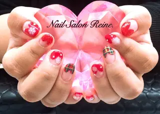 ネイル Nailsalon Reine所属・玉栄 伶奈のネイルデザイン