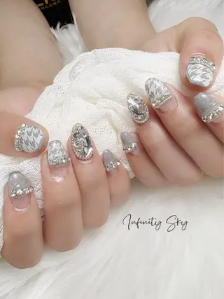 ネイル infinity skyのネイルデザイン