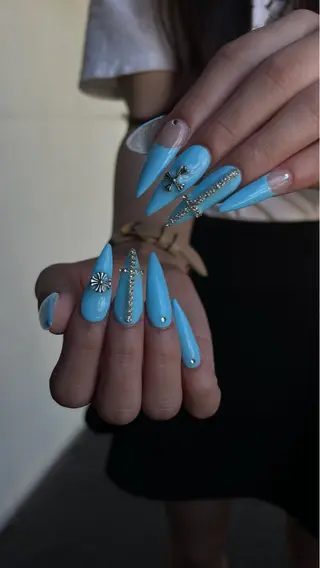 ネイル Neo | BINELのネイルデザイン