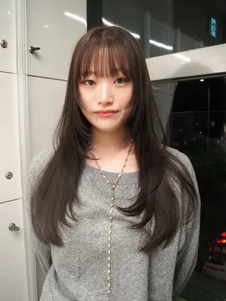 ロング カラー 大谷 百音のヘアスタイル
