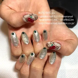ネイル 廣瀬 真奈美のネイルデザイン