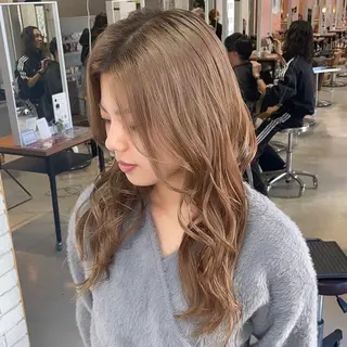 カラー LUNTY NAMBA 難波駅前店所属・透け感ベージュ 🪐REN🪐のヘアスタイル