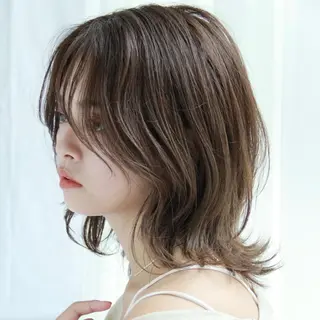 ミディアム 🫧FERIA北千里 🫧のヘアスタイル