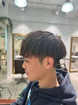 メンズ SALOWIN渋谷caldo店B1所属・岐津公太 メンズ縮毛矯正のプロのヘアスタイル