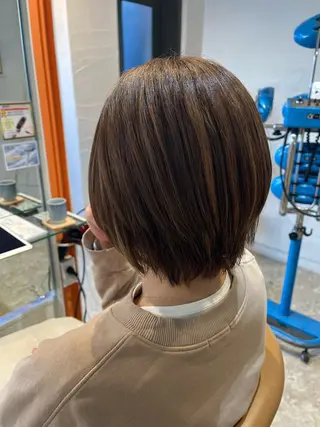 ショート カラー うしだ かおるのヘアスタイル