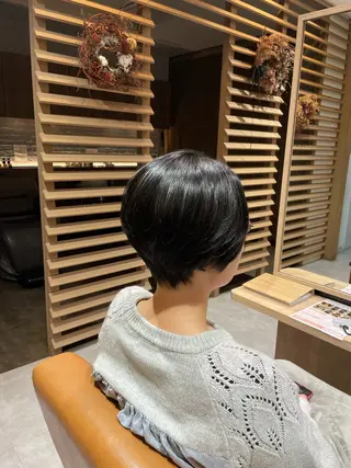 ショート 尾頃 功明のヘアスタイル