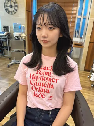 ロング カラー レイヤーカット /透明感/千葉怜寿のヘアスタイル