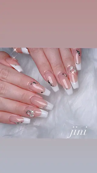 ネイル JINI NAIL所属・ジニ ネイルのネイルデザイン