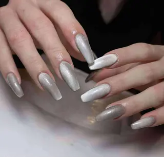 ミディアム タオ タオ Nailのネイルデザイン