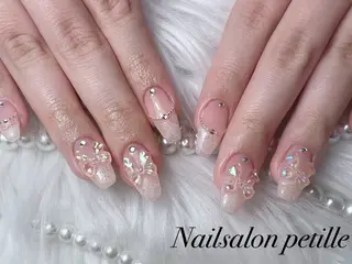 ネイル Nailsalon petille所属・H azのネイルデザイン