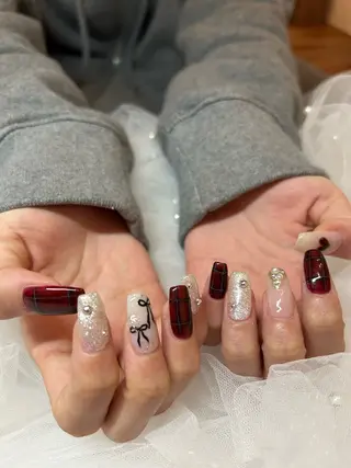 ネイル takara nail所属・takara射水高岡 マグネット韓国ポップのネイルデザイン