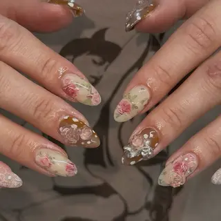 ネイル Sarina ⋆⭒˚ mavieのネイルデザイン