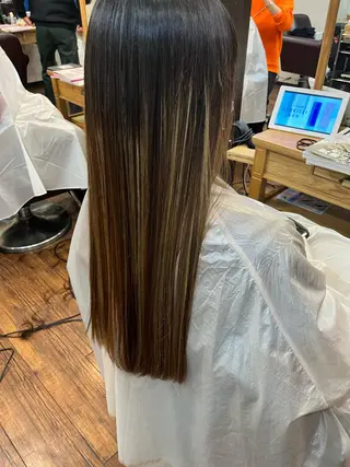 ロング パーマ レイヤーカット ✨️進藤ひかりのヘアスタイル