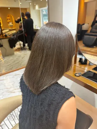 ミディアム カラー ʚザクザクレイヤー× 艶透明感/にしじまɞのヘアスタイル