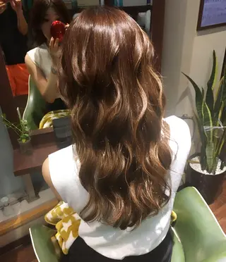 セミロング カラー Largo所属・広中 裕一のマツエク・マツパデザイン