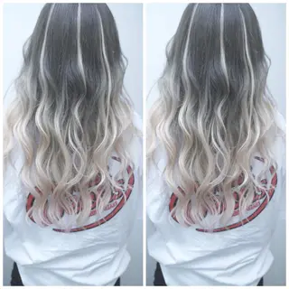 ロング カラー ヤナ マネージャーのヘアスタイル