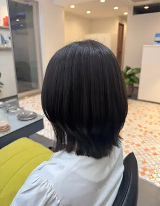 ミディアム 岩城 由佳のヘアスタイル