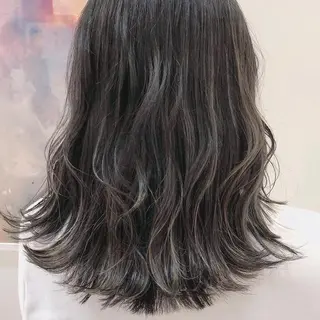 ミディアム しもかわ かほのヘアスタイル