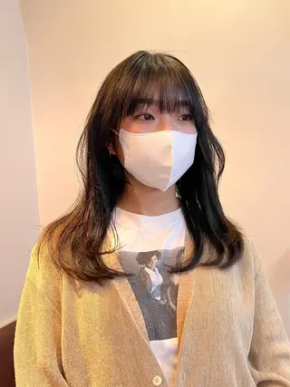 セミロング 柔らかブラウン/顔周 りレイヤー♡ユウシのヘアスタイル