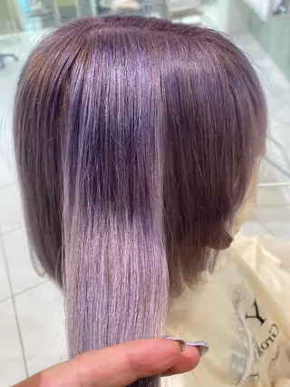 ショート カラー カマチョ タイスのヘアスタイル