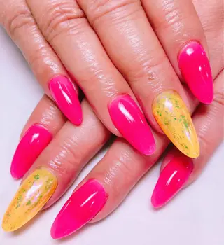 ネイル bijou所属・相馬 礼菜のネイルデザイン