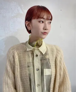 ショート カラー 束所属・毛流れセンターパート Sakiのヘアスタイル