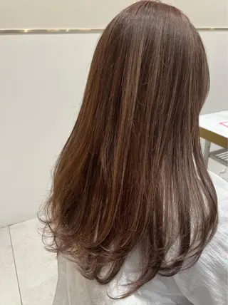 ロング 透明感カラー/レイヤ ーhinata.のヘアスタイル