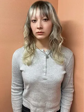 ロング KIJI所属・haruka /透明感カラーのヘアスタイル