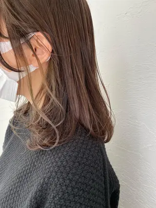 セミロング カラー fio マナミのヘアスタイル