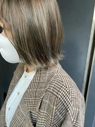 ショート カラー akane .のヘアスタイル