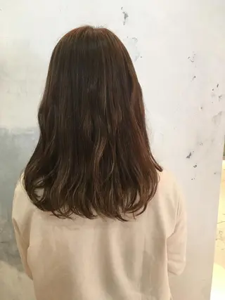 セミロング カラー sato manamiのヘアスタイル