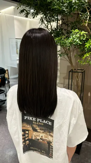 ロング カラー3000円🦋 鈴木思音のヘアスタイル