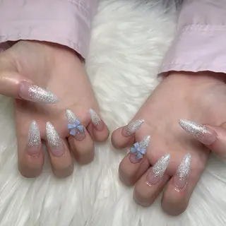 ネイル 石王 美羽のネイルデザイン