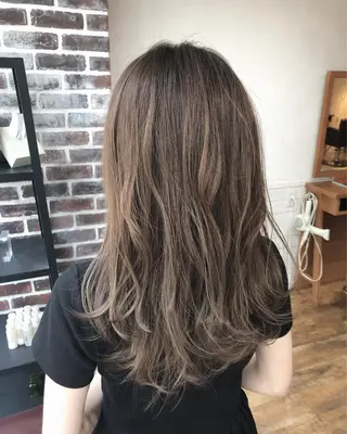 ロング カラー 木下大地 HAIR Oneのヘアスタイル