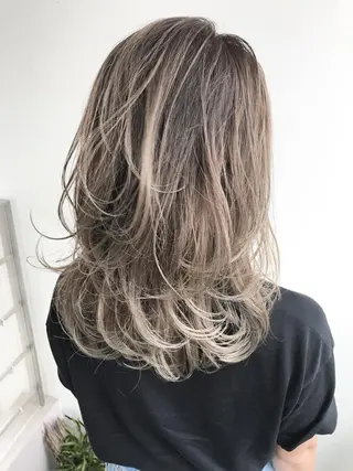 ロング カラー ショート/レイヤー なら石井知希のヘアスタイル