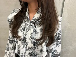 ロング 中野 莉早のヘアスタイル