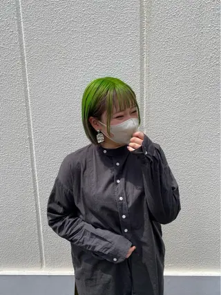 ミディアム カラー 藤野 凪沙のヘアスタイル