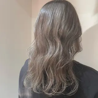 ミディアム カラー ヘアアレンジ 仲間 菜々世のヘアスタイル