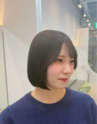 ミディアム Hello by Sea所属・レイヤー/艶髪/ボブ /くびれ/伊藤　勇司のヘアスタイル
