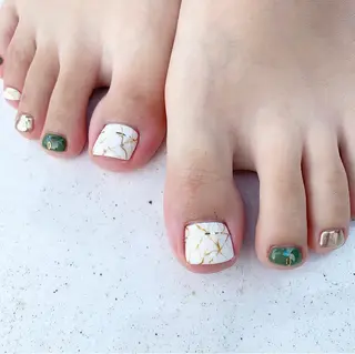 ネイル 佐藤 穂乃香のネイルデザイン