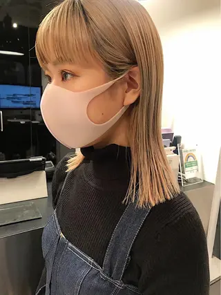 ミディアム 中澤 美緒のヘアスタイル