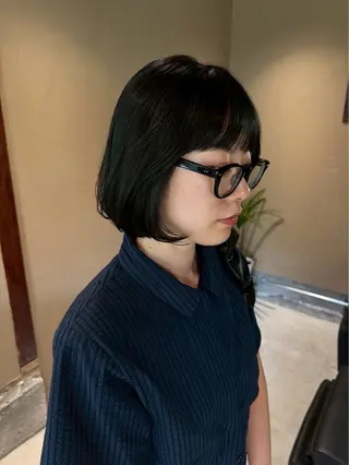 ショート カラー 溝曽路 優衣のヘアスタイル